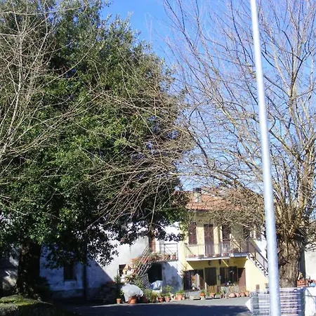 Casa Olivola (Massa and Carrara)