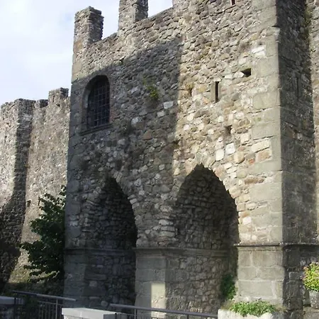 Casa Olivola (Massa and Carrara)