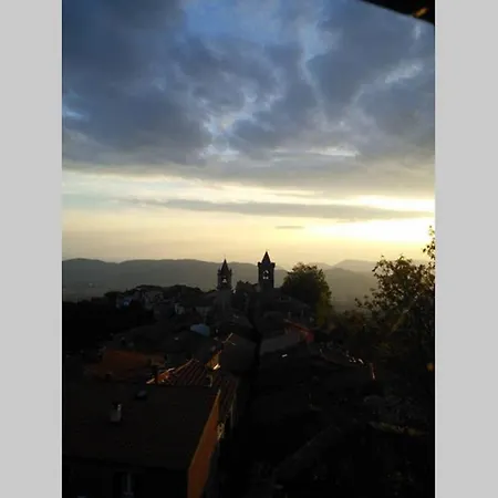 Casa * Olivola (Massa and Carrara)